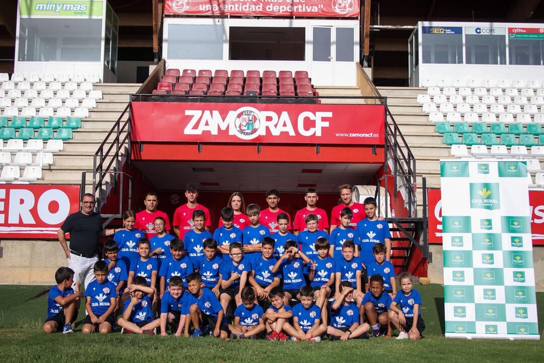 Balón, piscina y excursión a Sanabria: Así arranca el Campus de Verano del Zamora CF
