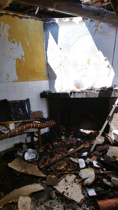 Incendio vivienda en Andavias
