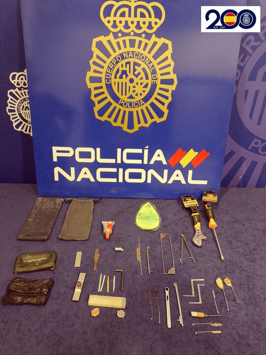 Utiles y herramientas apertura de puertas