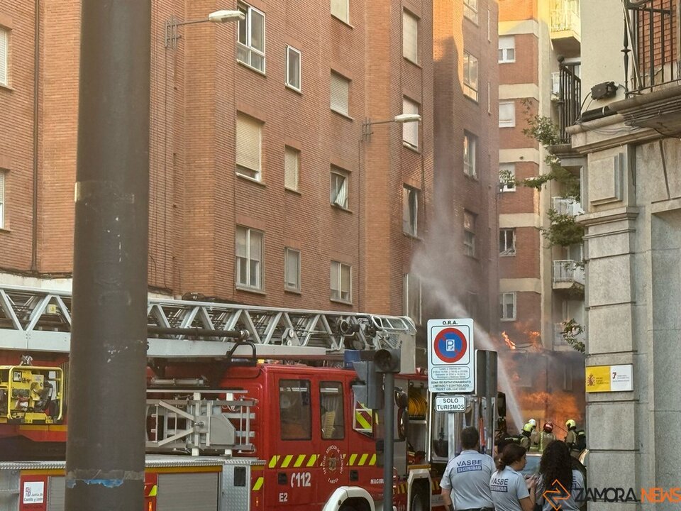 Explosión en el centro de Zamora_3