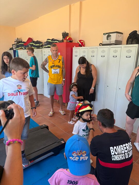 Asociación Cultural El Balcón de Aliste visita el Parque de Bomberos Tierras de Aliste_4