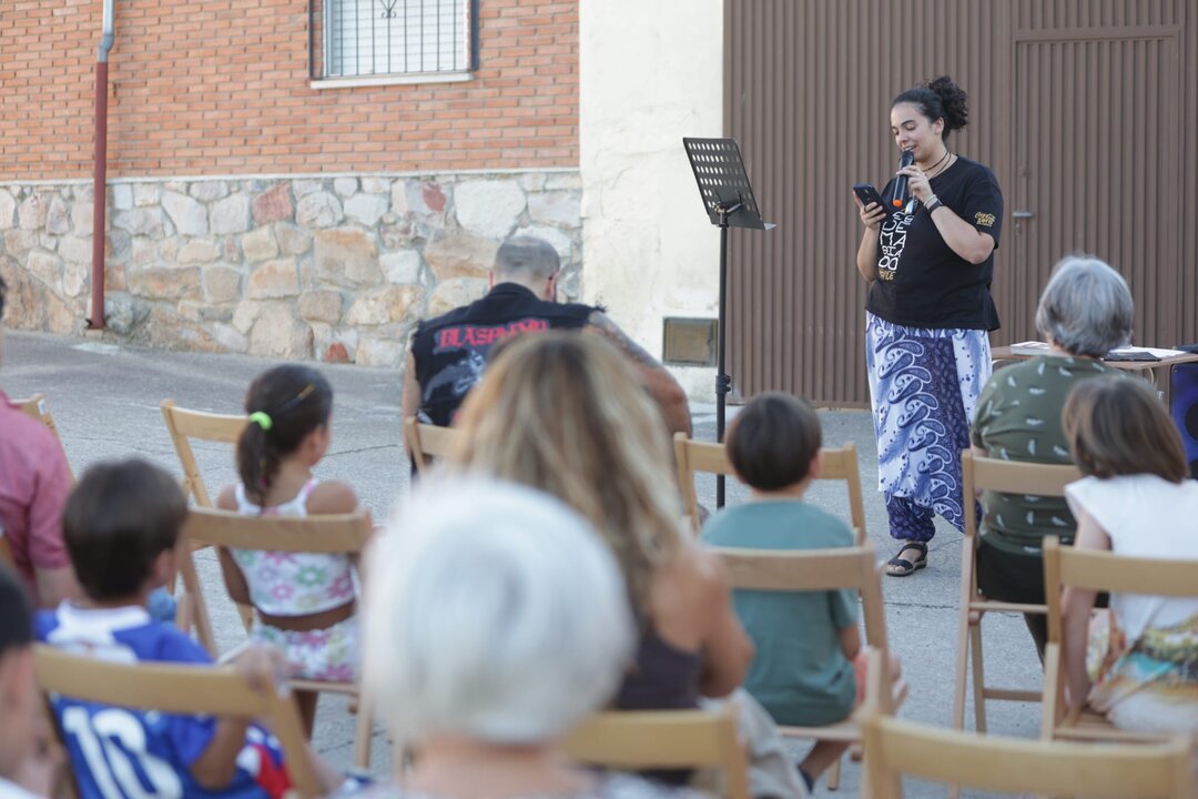 Festival de poesía en Tarde obispo Tardobispo . IMAGEN CEDIDA