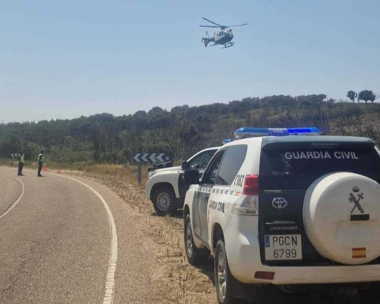 Equipos de la Gaurdia Civil en el lugar