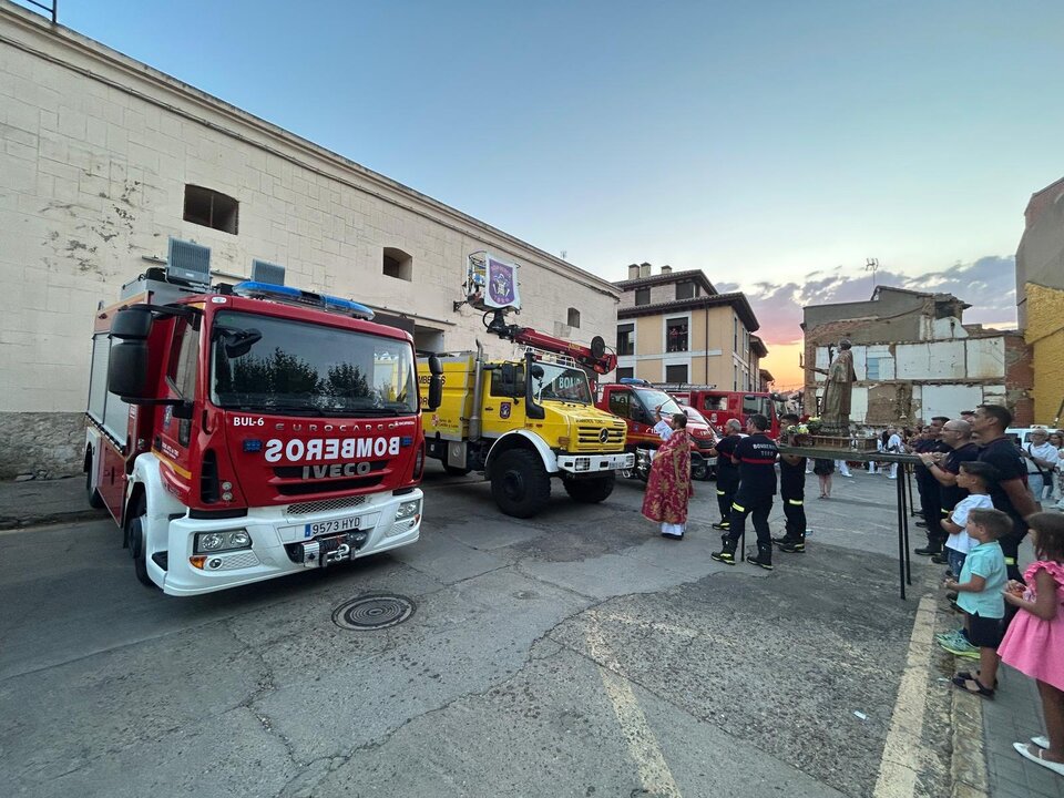 Exhibición vehículos bomberos San Lorenzo en Toro