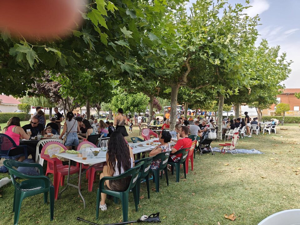 comida y cena popular en Pozuelo de Vidriales (9)