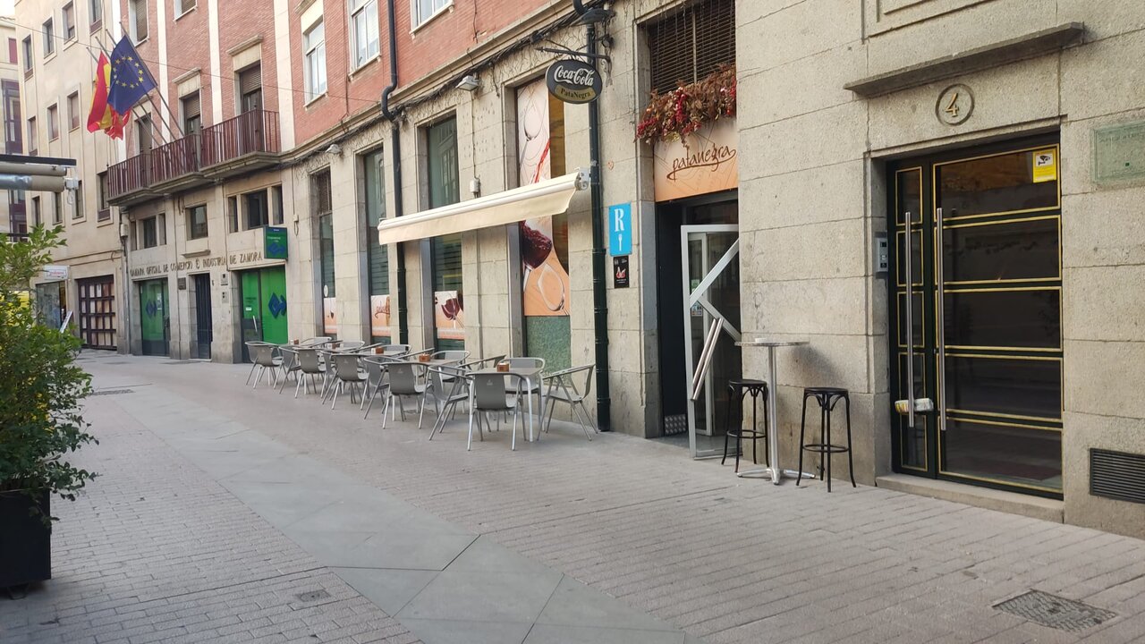 Pata Negra reabre sus puertas en la calle Pelayo