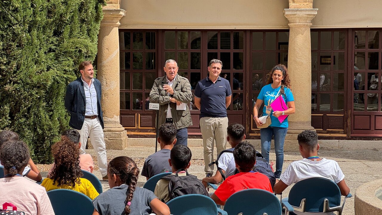 Acto de despedida niños saharauis_3 - Diputación de Zamora