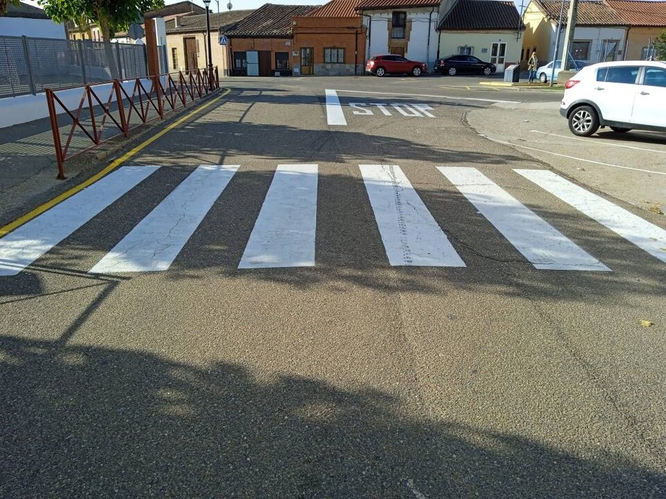 Repintado arcas seguridad vial Moraleja del vino