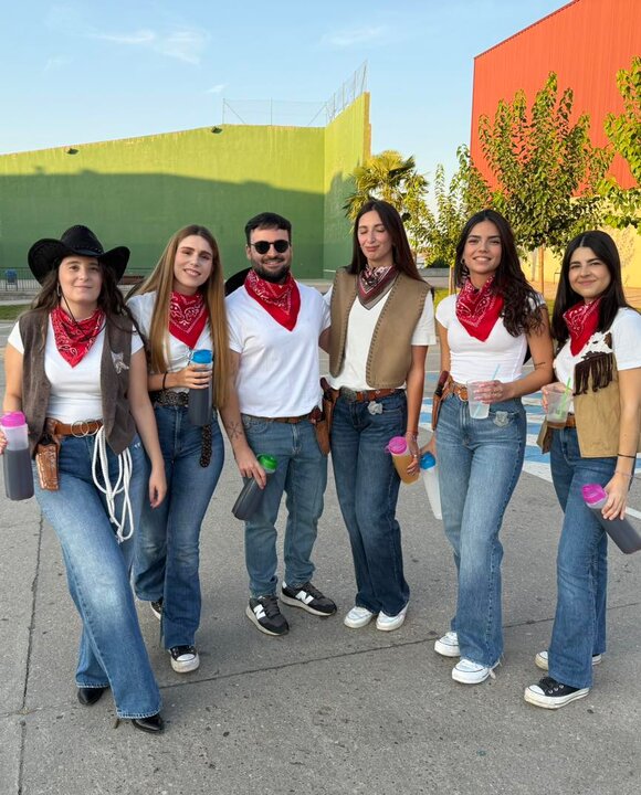 Desfile de disfraces Morales del Vino 2- imagen redes
