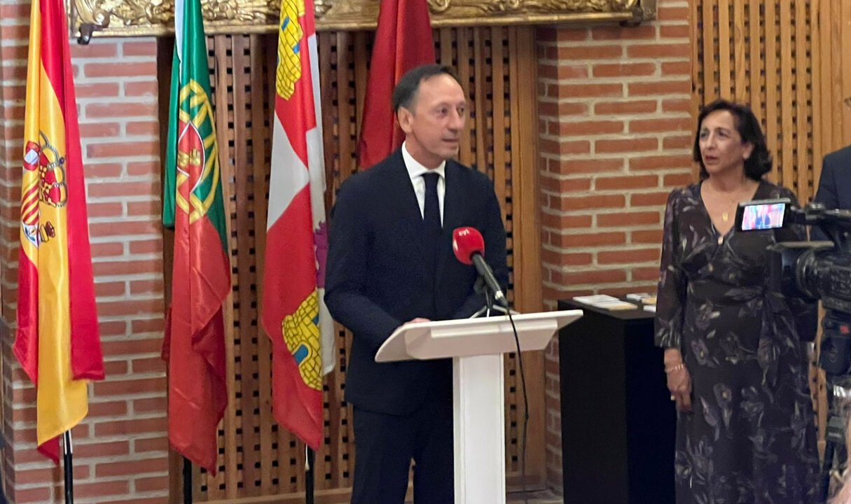 embajador portugués