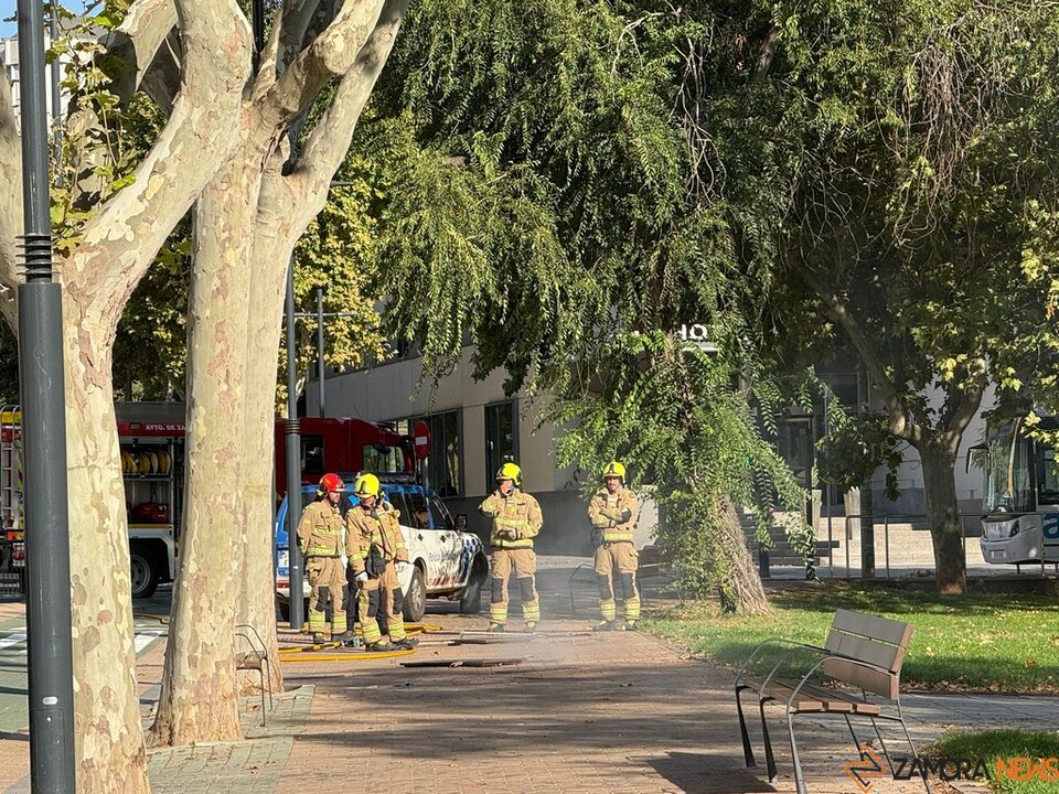 Bomberos de Zamora humo colector centro ciudad