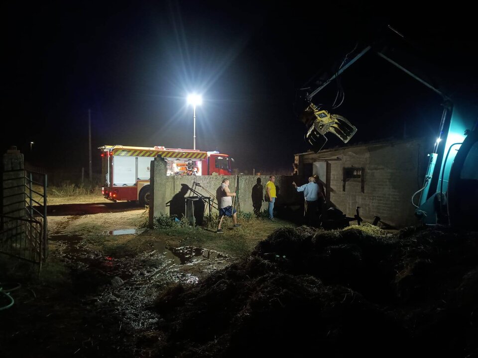 incendio nave en Montamarta (3)