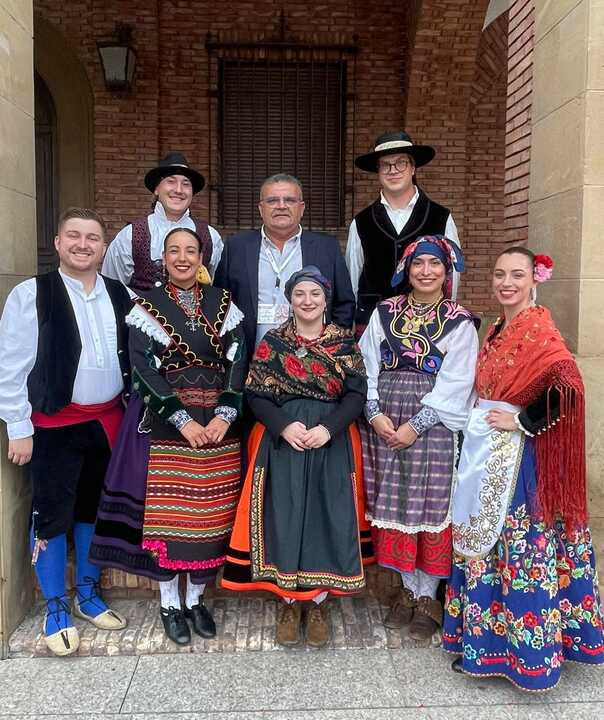 Grupo Doña Urraca en las IX Jornadas Nacionales de Folklore Juvenil en Calahora - imagen redes