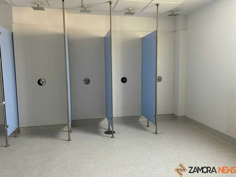 vestuarios piscina de La Sindical Ciudad deportiva de Zamora