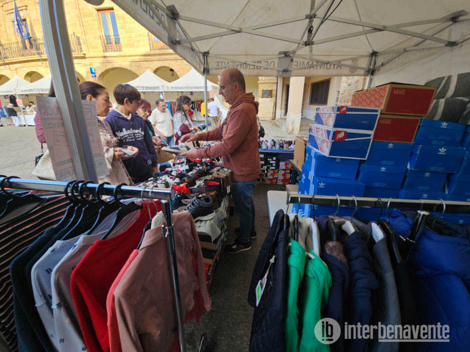 Feria del Stock Benavente (3)- imagen Interbenavente