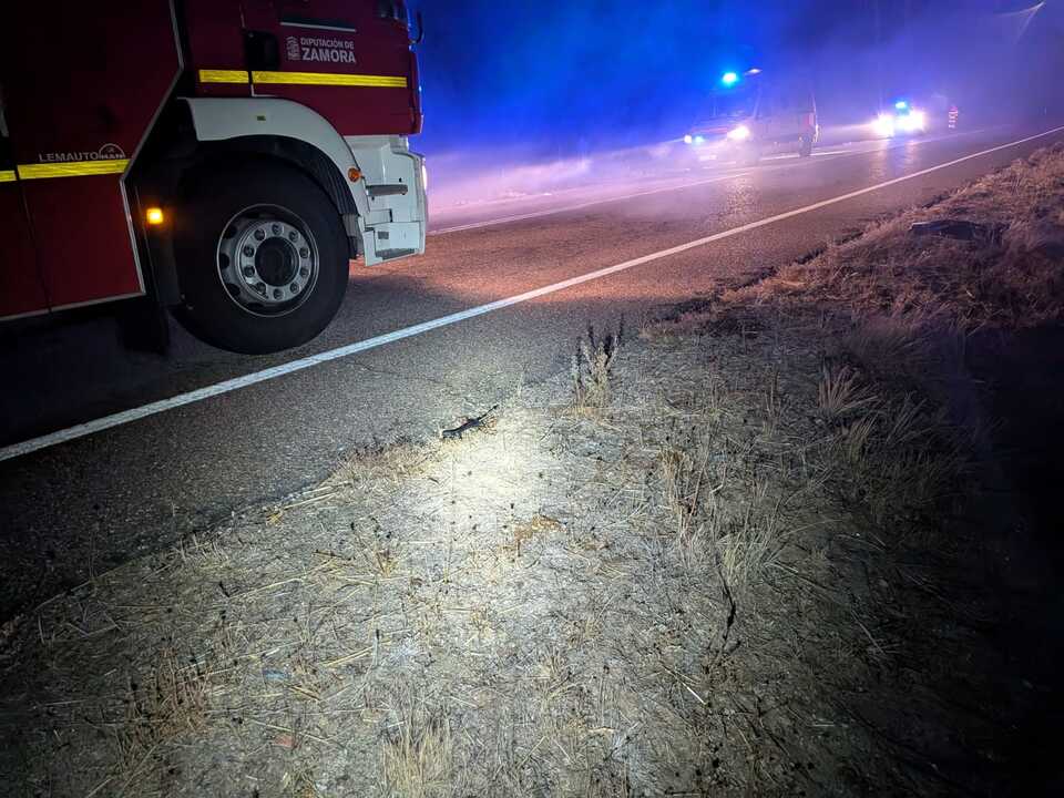 Accidente coche calcinado Zamora Fermoselle 2