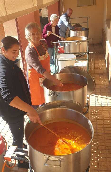 Comida fiesta de la vendimia en Venialbo- imagen redes