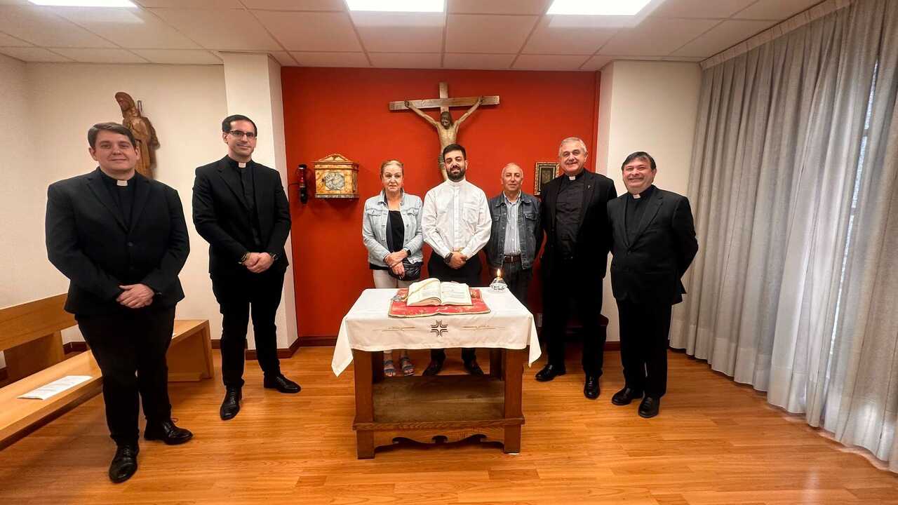 diácono Enrique Alonso profesion de fe - imagen redes
