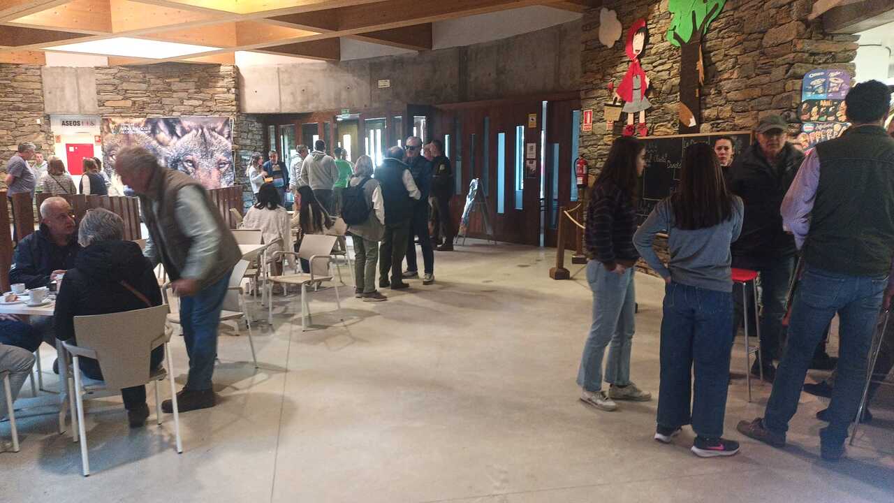 Visitantes en el Centro del Lobo Ibérico
