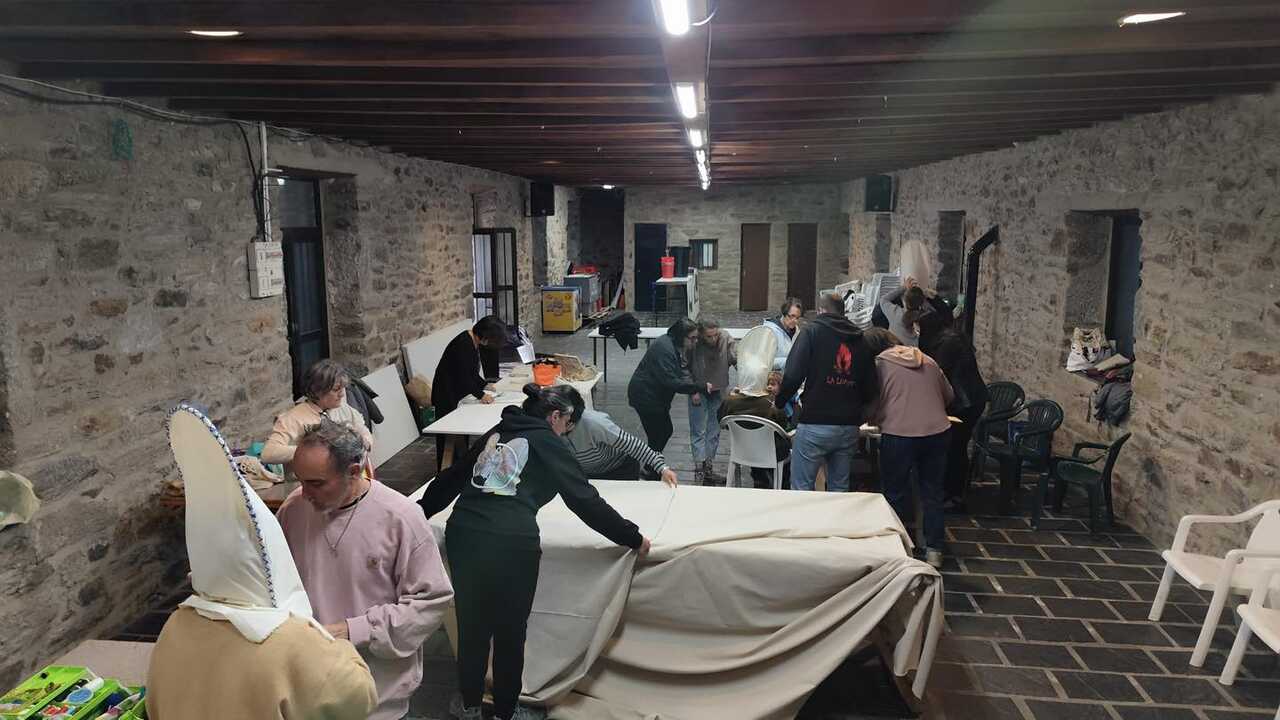 taller de trajes y calantroñas Vigo de Sanabria