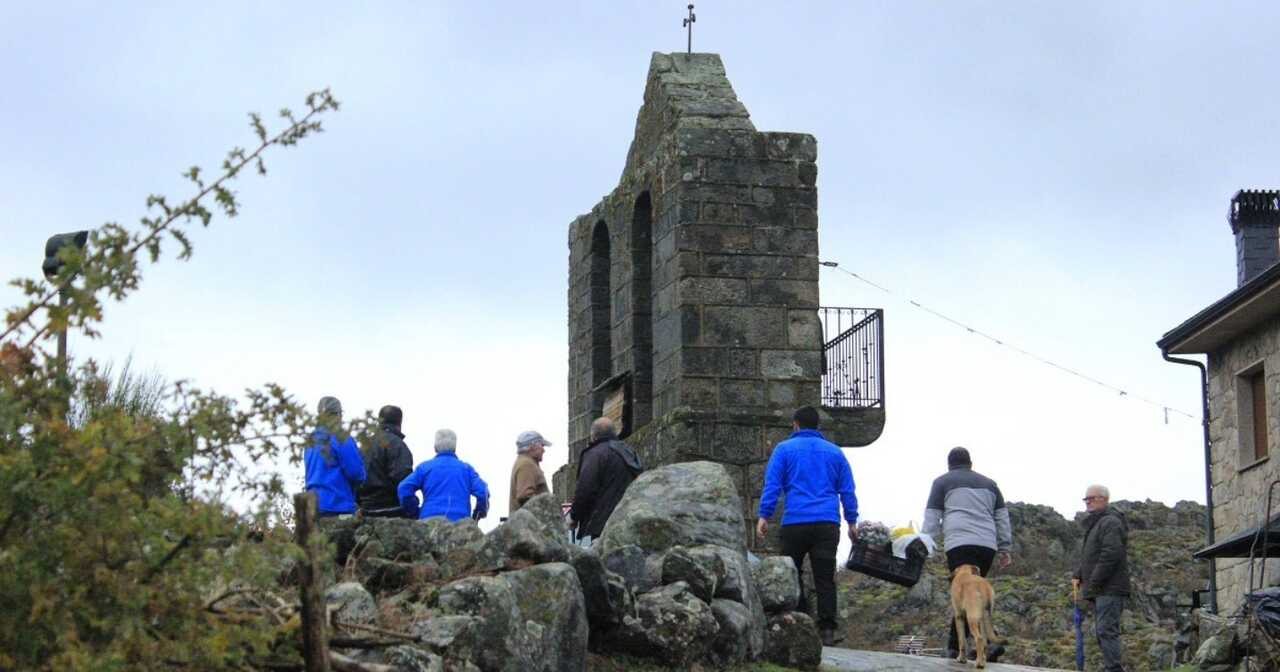 Ofrenda Floral Ribadelago Dia de todos los santos