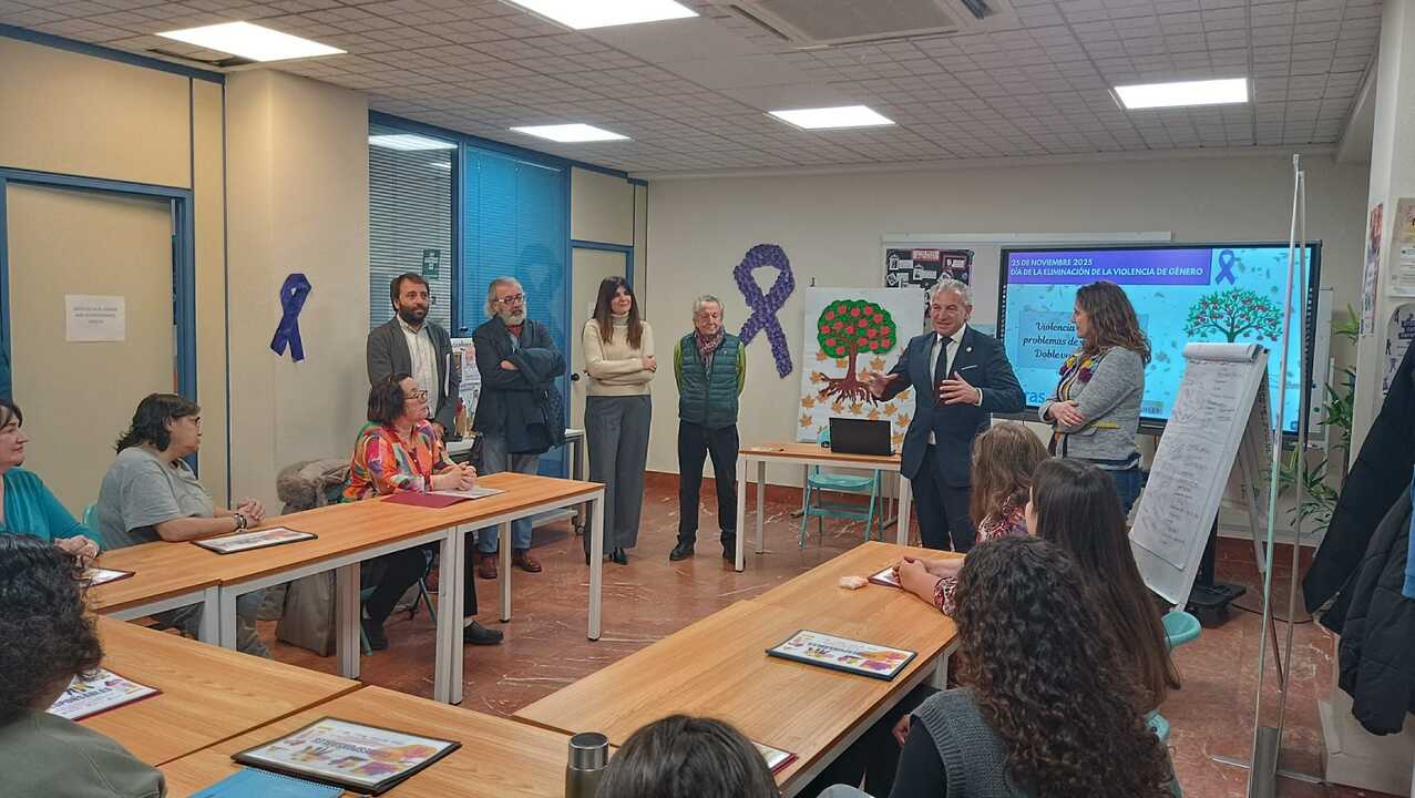 NIcanor Sen en Fundación Intras