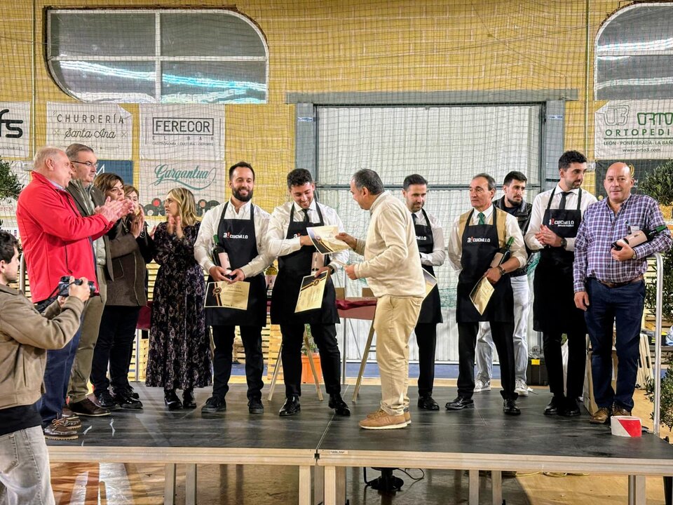 Javier Peña en el II Concurso Nacional de Cortadores de Jamón Agustín Risueño - imagen cedida