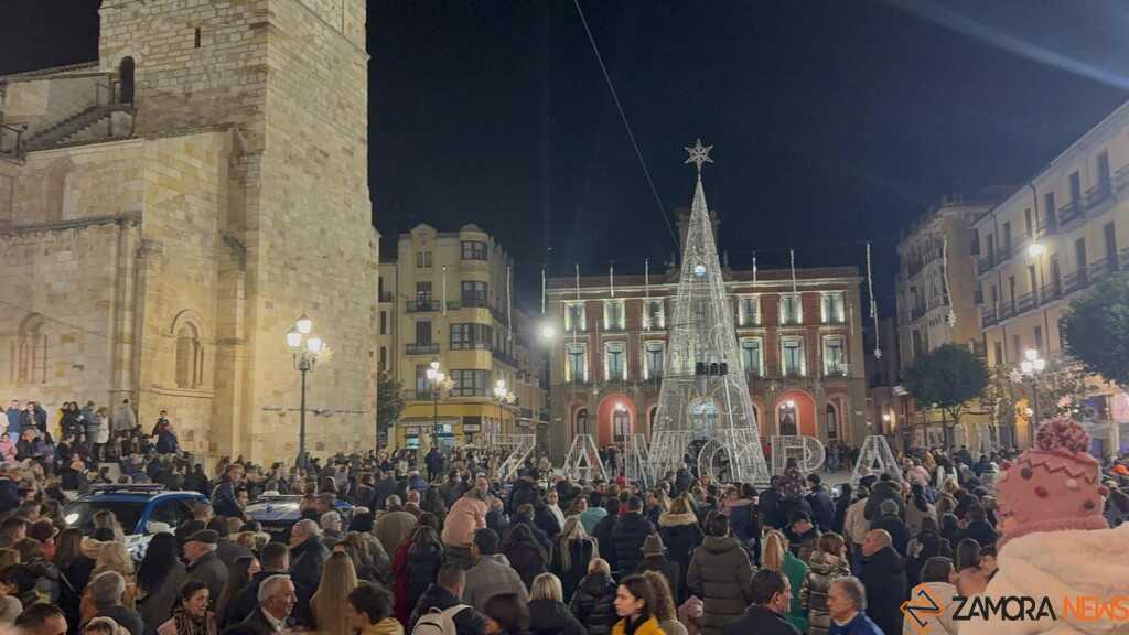 ambiente de Navidad por las calles de Zamora _2
