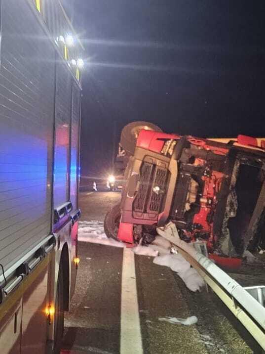 Accidente camión A-52 Lubián  (3)