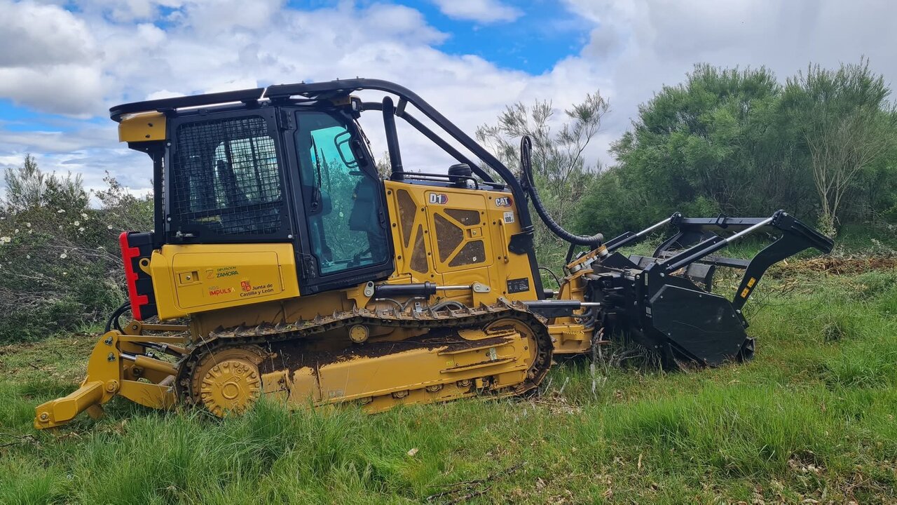 máquina desbrozadora (2)