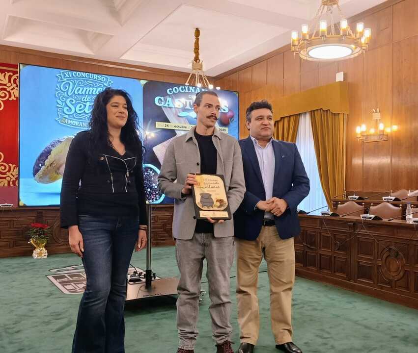 Segundo premio cocinando con castañas - club de jubilados de Villaralbo