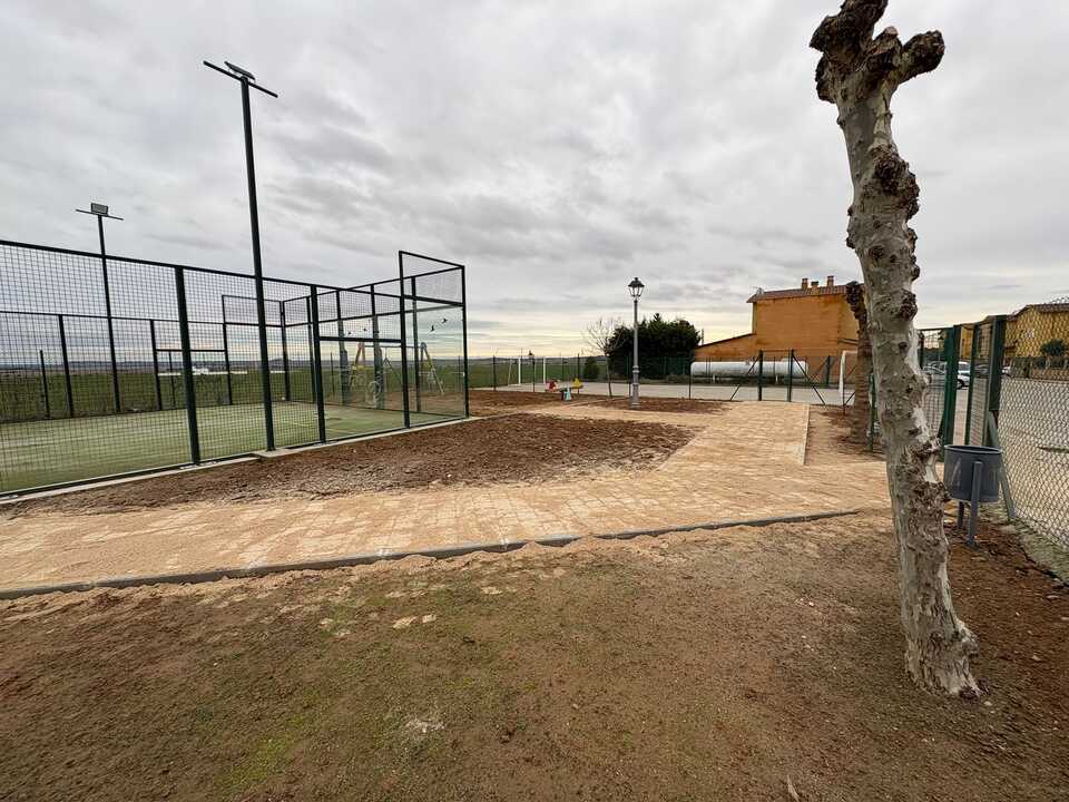 Casaseca de las Chanas parque infantil  primera fase _3