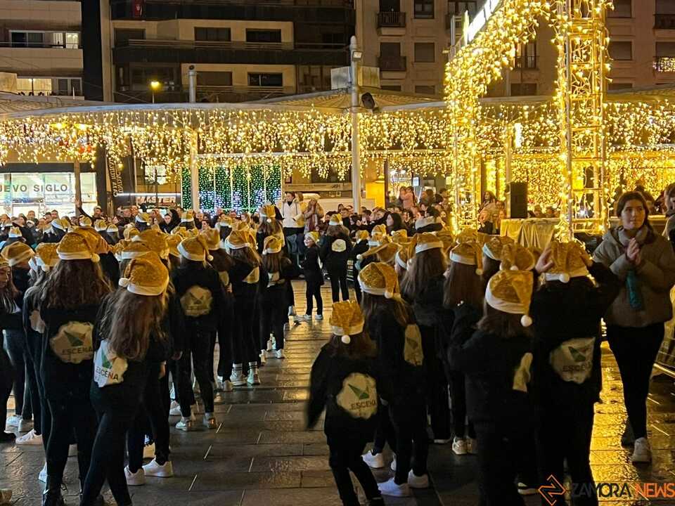 Escena Plaza de los Sueños _5