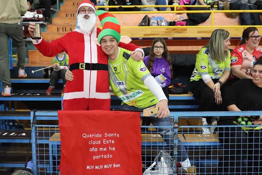 lluvia de peluches Balonmano Zamora  (2)