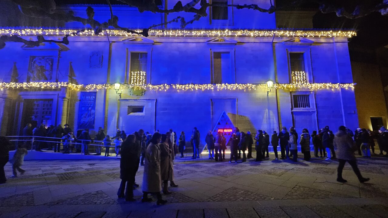 Gente en la Plaza de Viriato