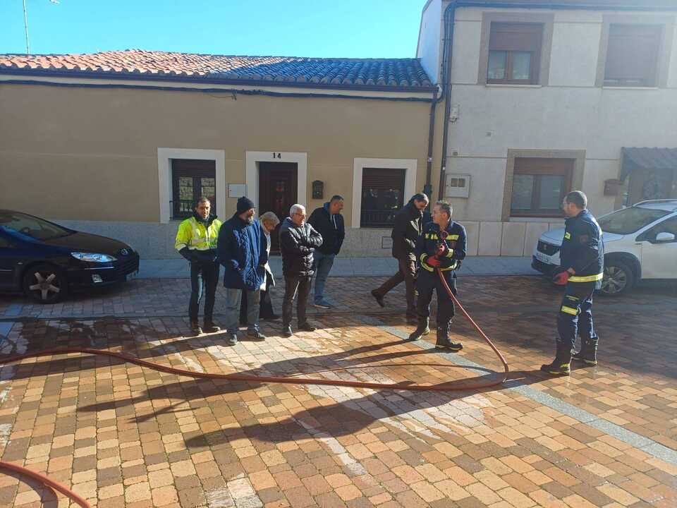 Vecinos de La Guareña aprenden a actuar ante incendios, inundaciones y accidentes (1)