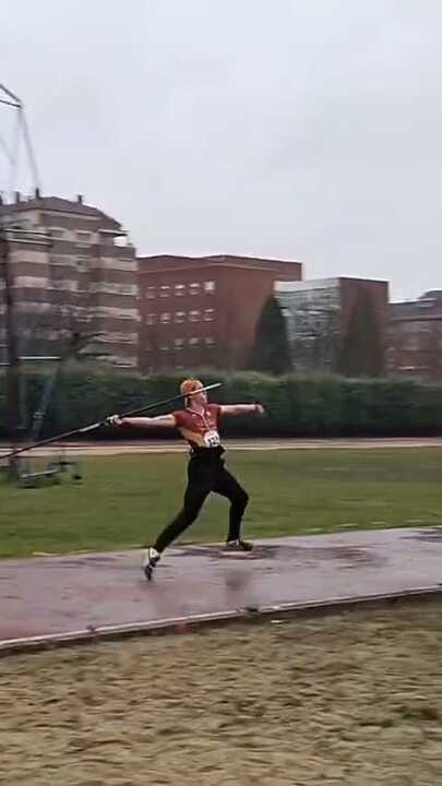 Rodrigo Zarzuelo, en uno de sus lanzamientos