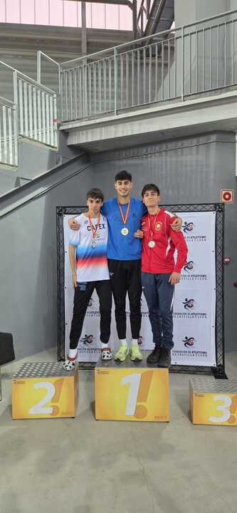 Podium de Samuel Álvarez