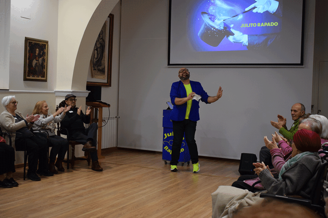 La residencia Palacio de Valparaíso disfruta de la magia de Julito Rapado (2)