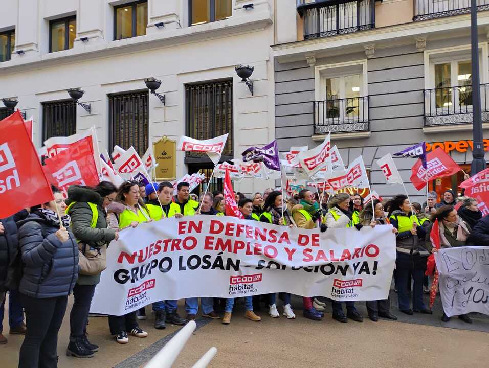 Manifestación trabajadores de Tableros Losán en Madrid