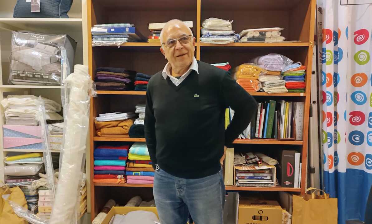 Fernando Pérez Viñas en la tienda