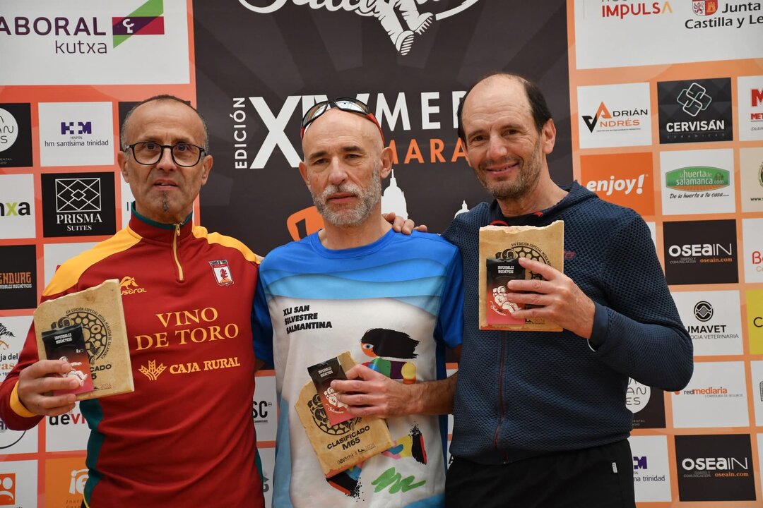 Podio MASTER 65 MEDIA MARATON SALAMANCA