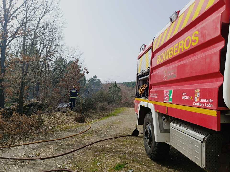 incendio en Nuez de Aliste y Trabazos (4)