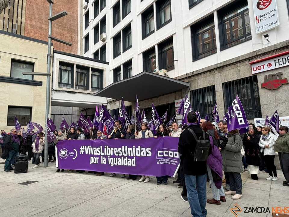 UGT y CCOO Mnaifestación por el 8M 