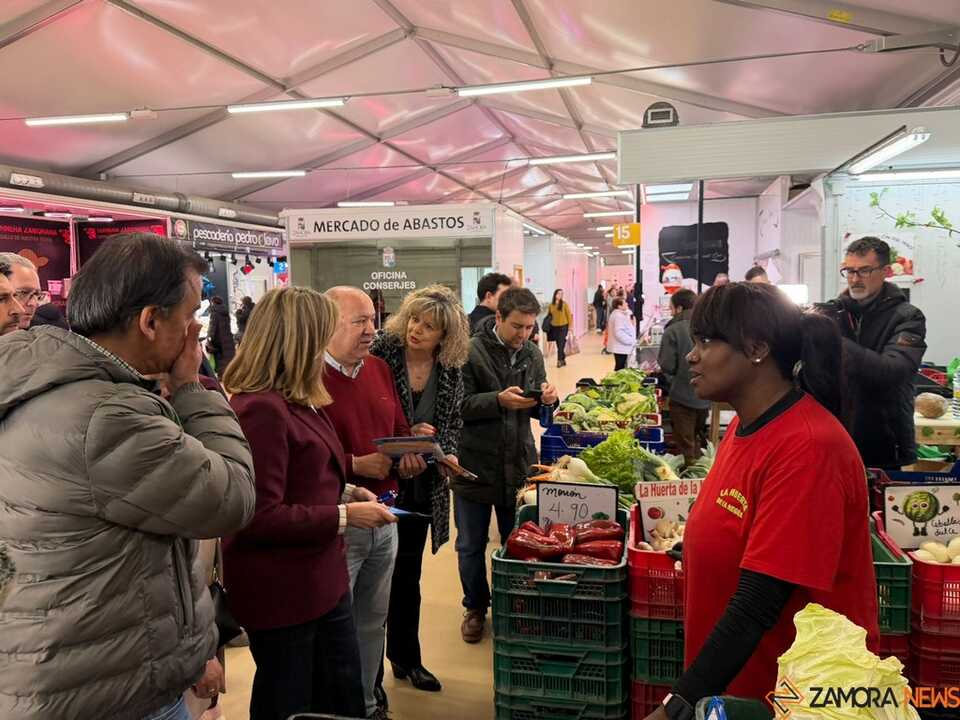 PP de Zamora visia Alicia García mercado de abastoss