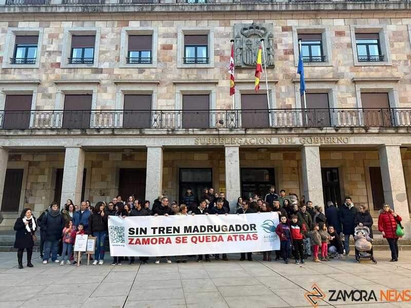 concentración Usuarios Ave Zamora _2