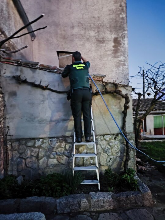 Incendio anexo a una vivienda Almeida de Sayago _4