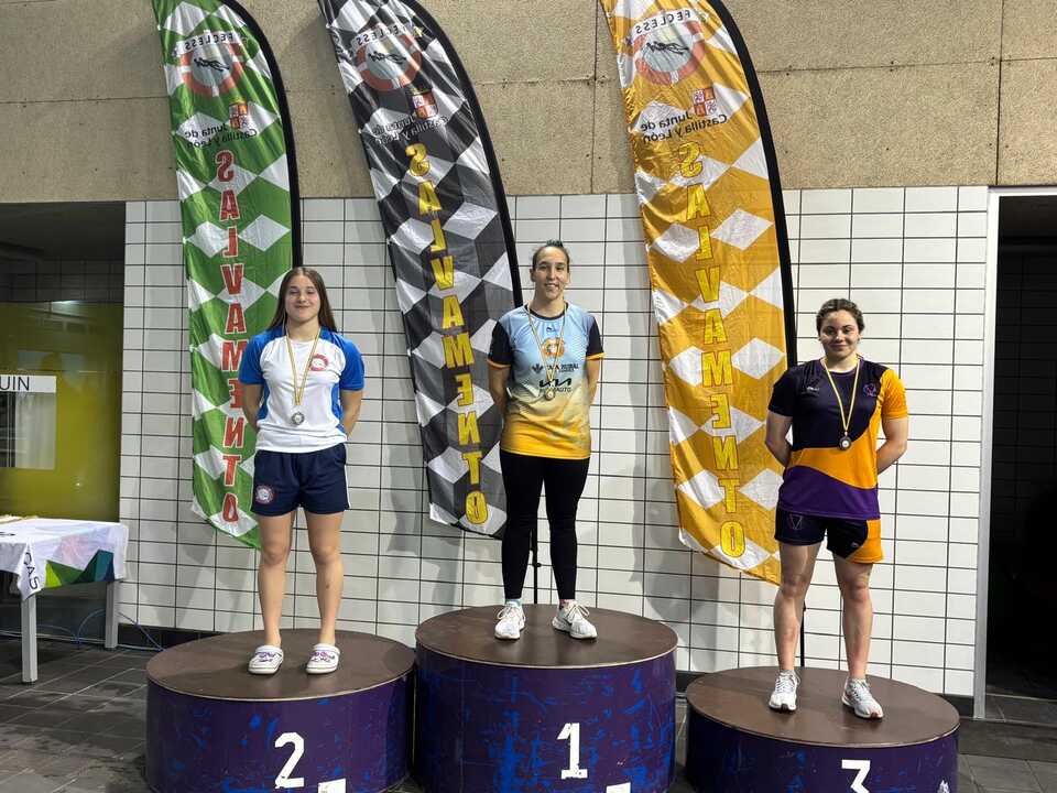 Carolina GAnado en el podio