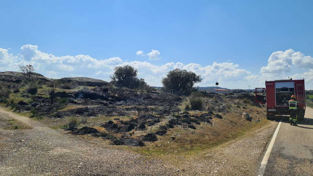 incendio entre  La Tuda y Enillas (2)