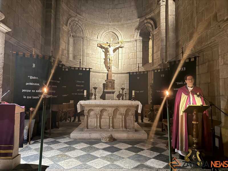 acto en la Igesia de la Horta de la cofrafía de la siete palabras _4